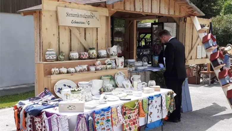 Roland Kasper am Regionalmarkt Naßwald